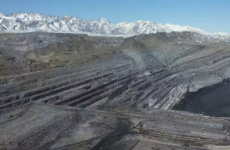 喜報！中泰圣雄黑山項目單日采剝量連破10萬方大關！