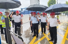 湖南省商務廳廳長沈裕謀蒞臨宏大爆破總部辦公大樓建設項目檢查指導