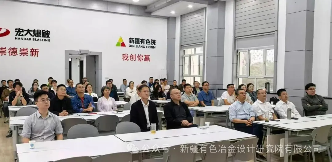 “紀念中國人民抗日戰(zhàn)爭暨世界反法西斯戰(zhàn)爭勝利80周年大會”激蕩愛國情懷 新疆有色院凝聚奮進力量